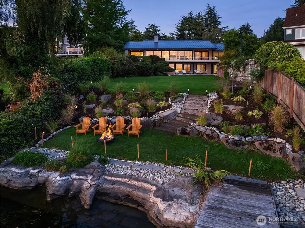 3517 43rd Avenue NE Seattle, WA 98105