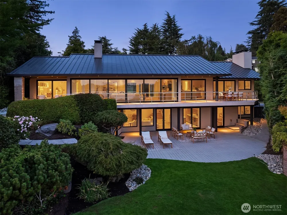 3517 43rd Avenue NE Seattle, WA 98105