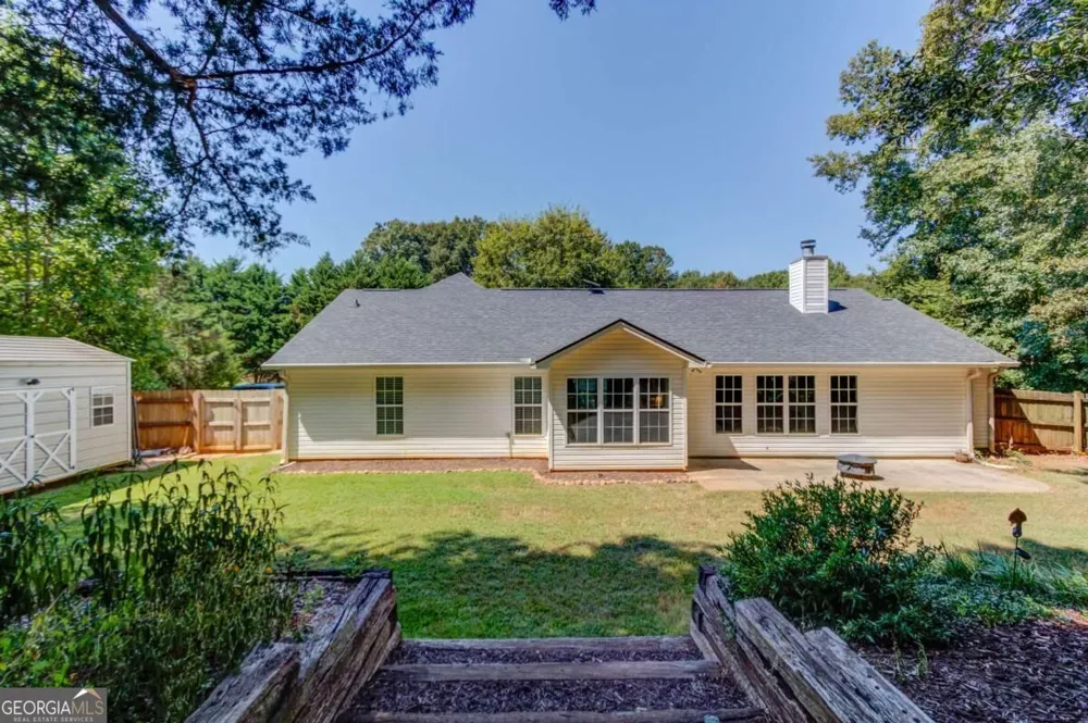 46 Fieldcrest CT Jefferson, GA 30549