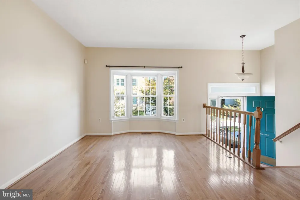 8111 SQUIRREL RUN ROAD Springfield, VA 22152
