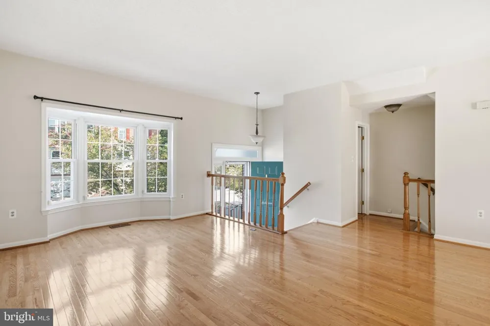 8111 SQUIRREL RUN ROAD Springfield, VA 22152