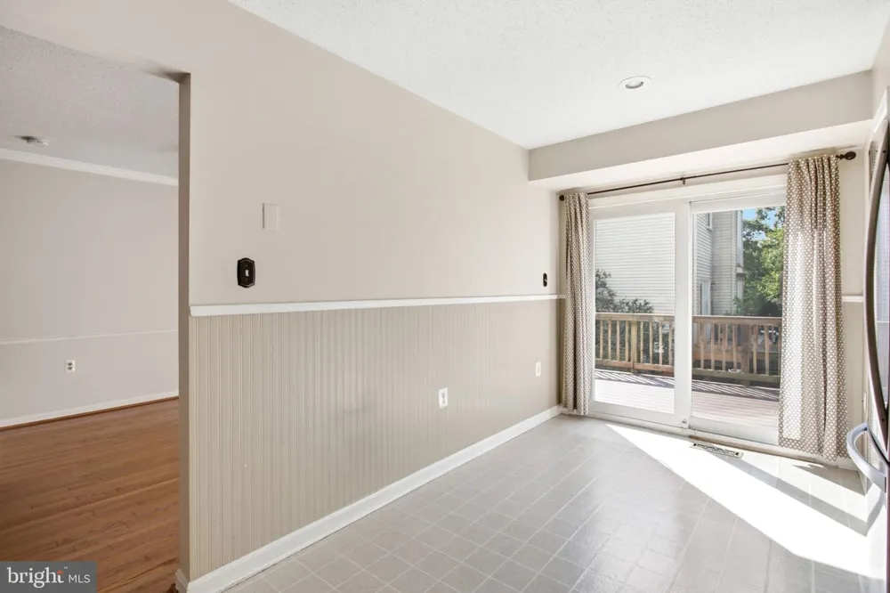 8111 SQUIRREL RUN ROAD Springfield, VA 22152