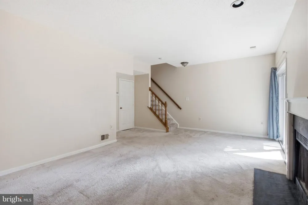 8111 SQUIRREL RUN ROAD Springfield, VA 22152