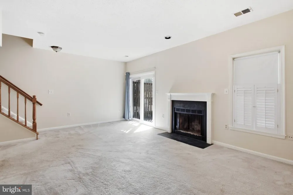 8111 SQUIRREL RUN ROAD Springfield, VA 22152