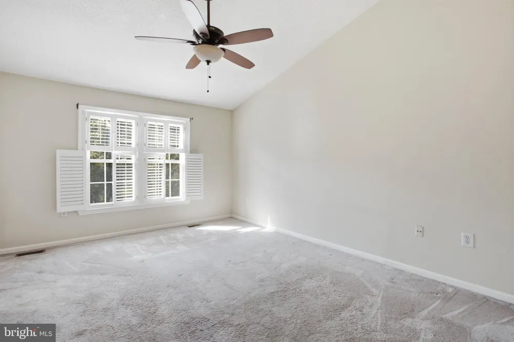 8111 SQUIRREL RUN ROAD Springfield, VA 22152