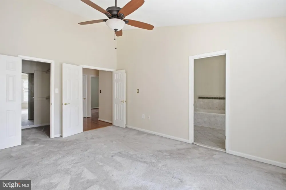 8111 SQUIRREL RUN ROAD Springfield, VA 22152