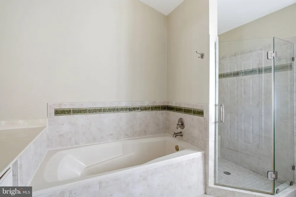 8111 SQUIRREL RUN ROAD Springfield, VA 22152