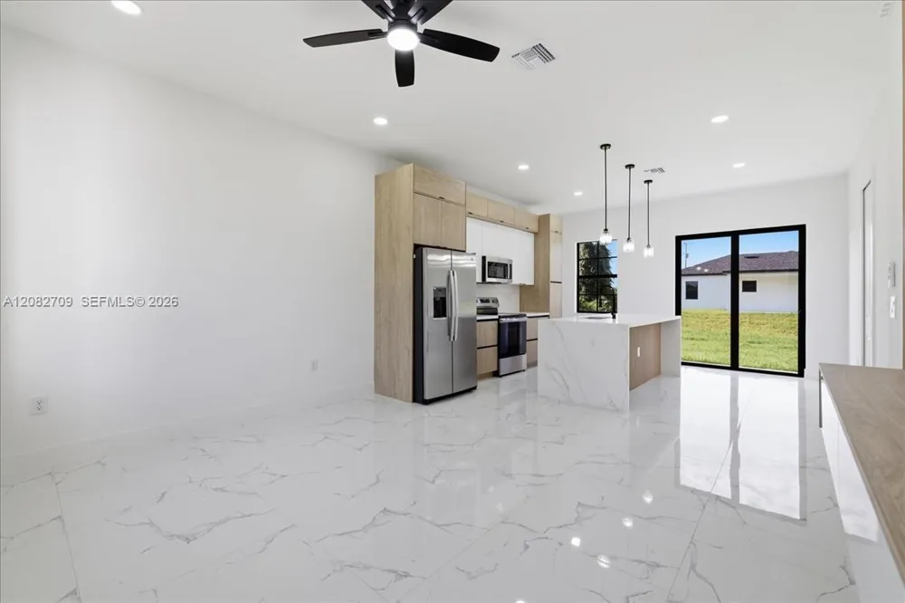 758 Long Distance Ln Lehigh Acres, FL 33974