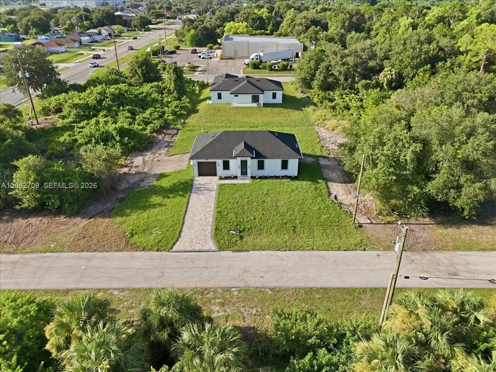 758 Long Distance Ln Lehigh Acres, FL 33974
