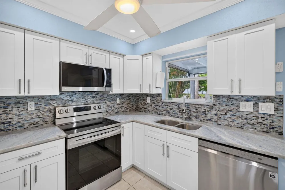 1873 SW 28TH TERRACE Fort Lauderdale, FL 33312