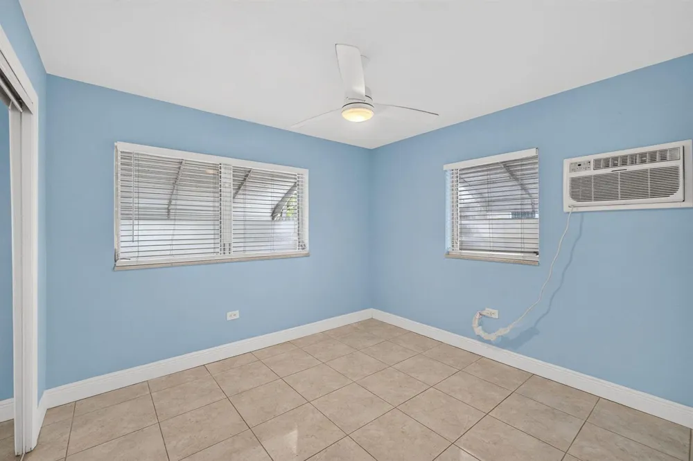 1873 SW 28TH TERRACE Fort Lauderdale, FL 33312