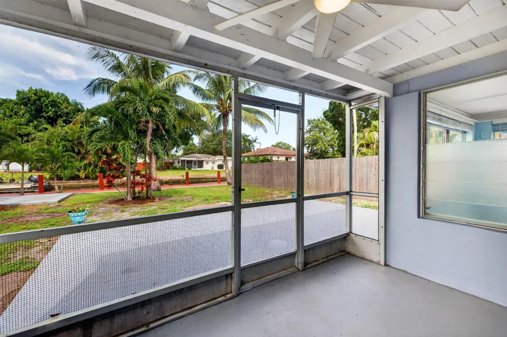 1873 SW 28TH TERRACE Fort Lauderdale, FL 33312