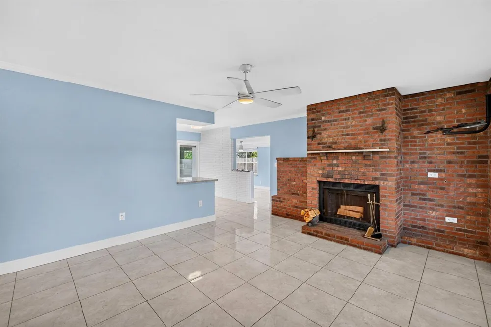 1873 SW 28TH TERRACE Fort Lauderdale, FL 33312