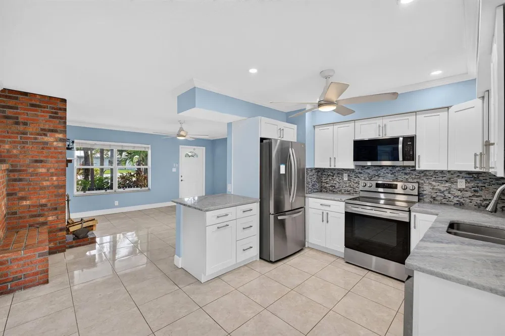 1873 SW 28TH TERRACE Fort Lauderdale, FL 33312
