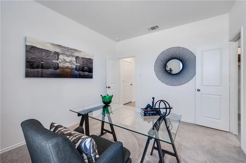 2725 Chippewa Road Bryan, TX 77807