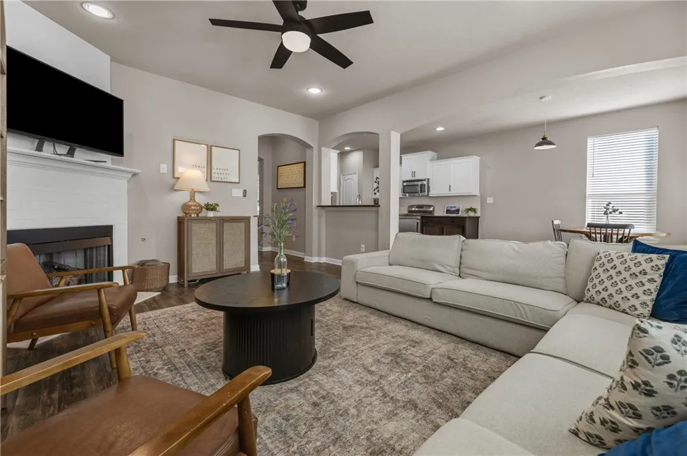 4203 Quartz Creek Court College Station, TX 77845