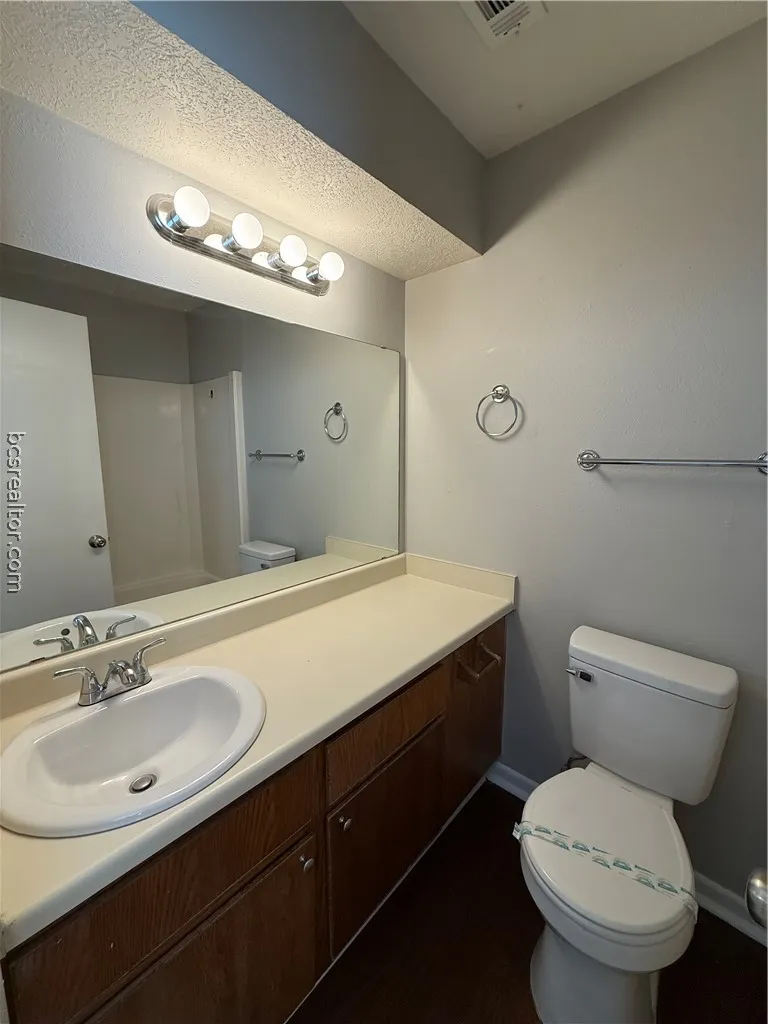 918 Spring Loop #C College Station, TX 77840