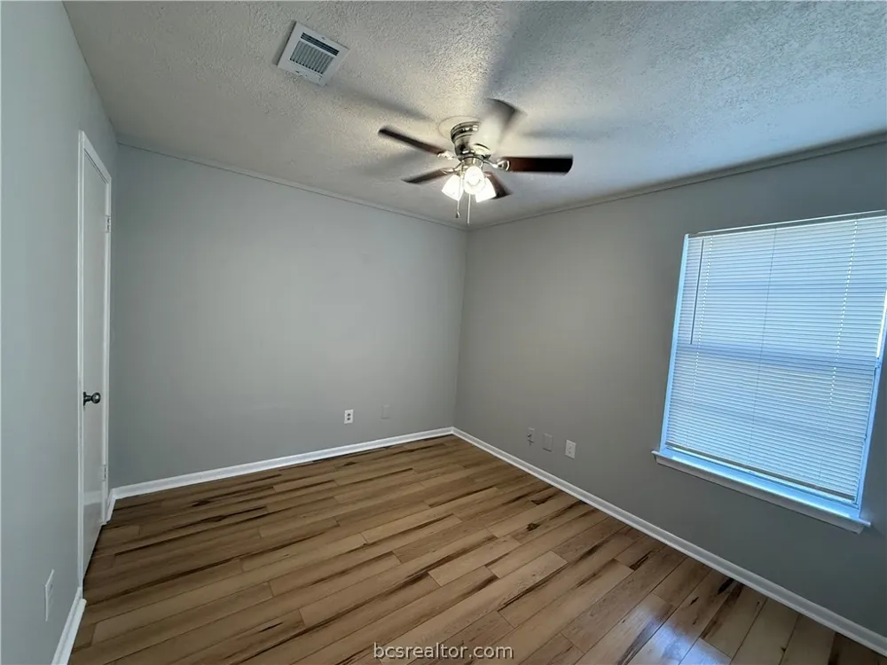 918 Spring Loop #C College Station, TX 77840