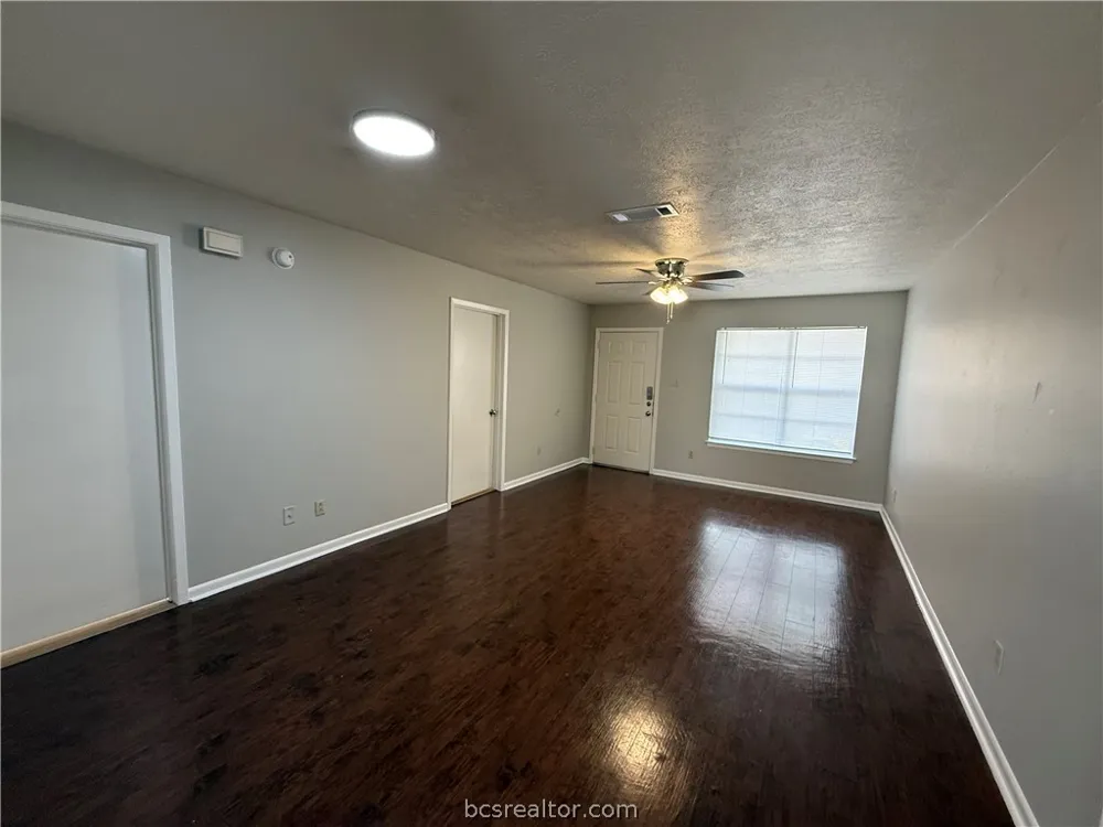 918 Spring Loop #C College Station, TX 77840