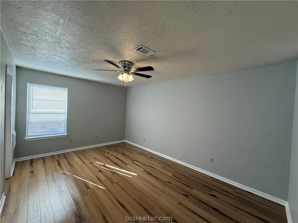 918 Spring Loop #C College Station, TX 77840