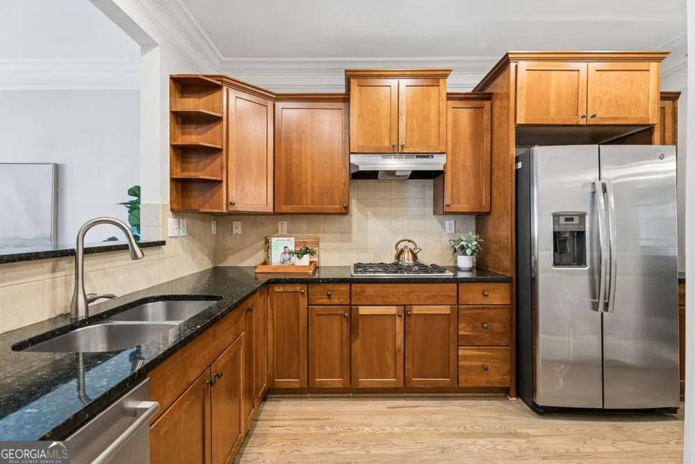 6 Oakhurst TER Decatur, GA 30030