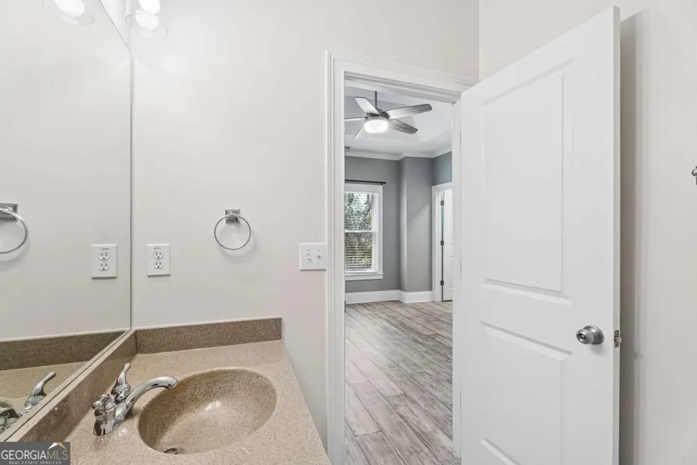 6 Oakhurst TER Decatur, GA 30030