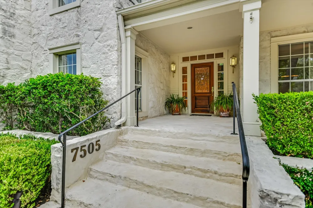 7505 Stepdown Cove Austin, TX 78731