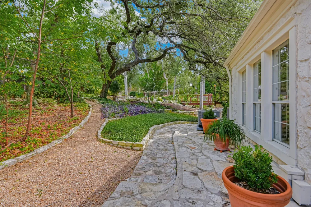 7505 Stepdown Cove Austin, TX 78731