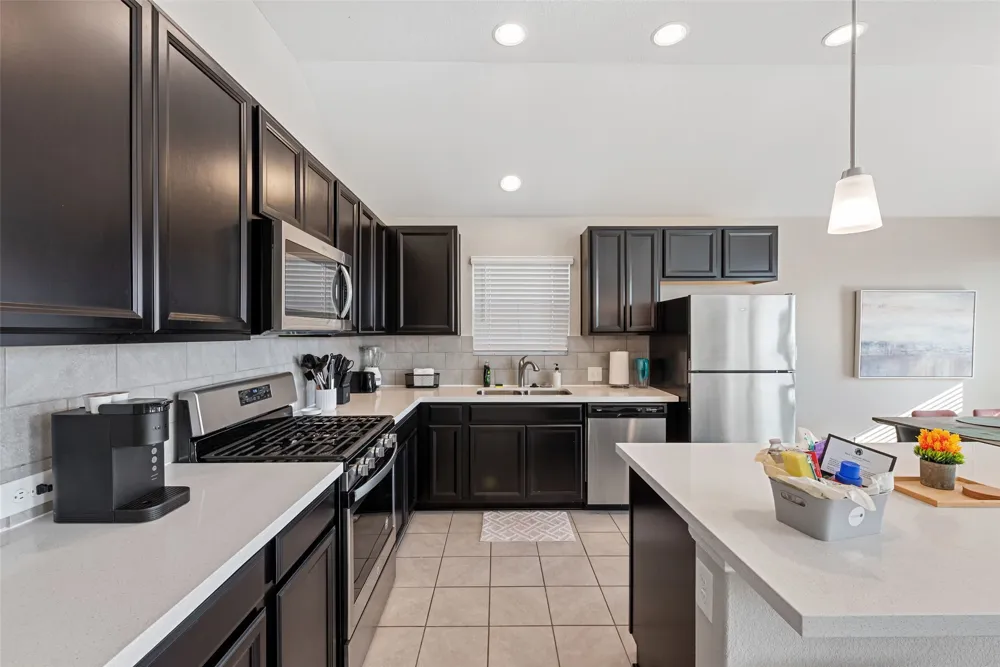 718 Bridgestone Way Buda, TX 78610