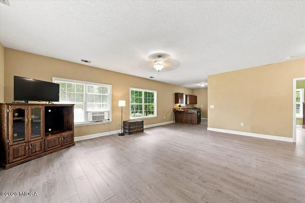 215 Hallie Lane Macon, GA 31211