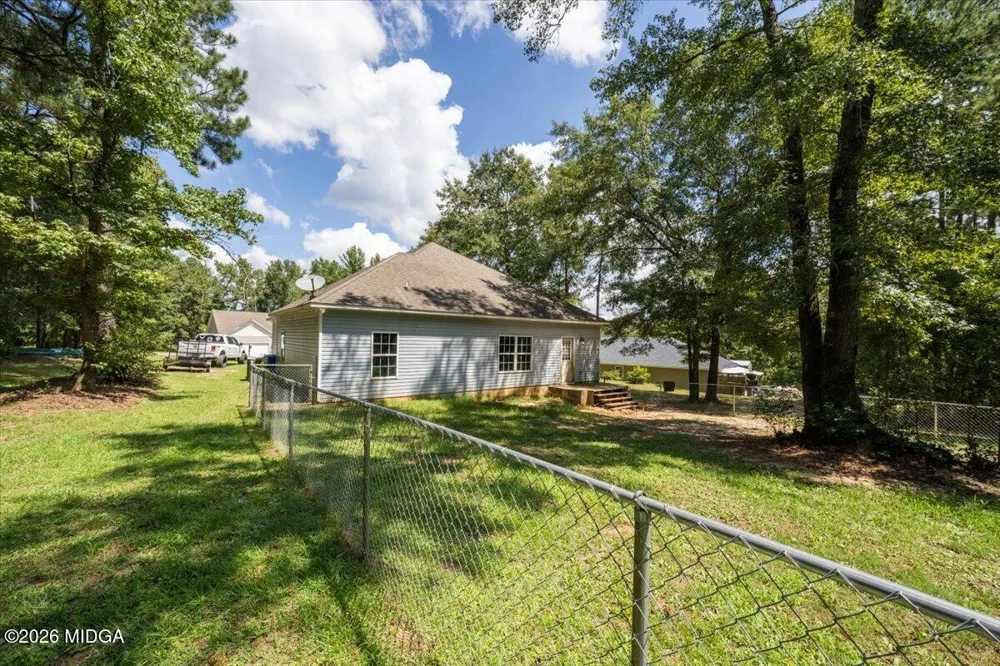 215 Hallie Lane Macon, GA 31211
