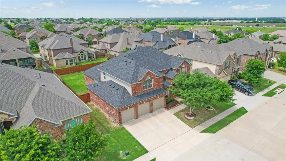 319 Westphalian Drive Celina, TX 75009