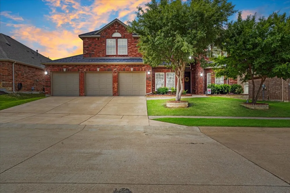 319 Westphalian Drive Celina, TX 75009