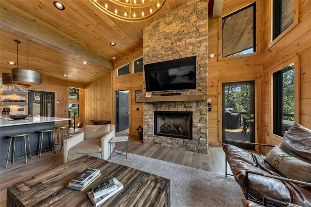 161 River Rock Lane Blue Ridge, GA 30513