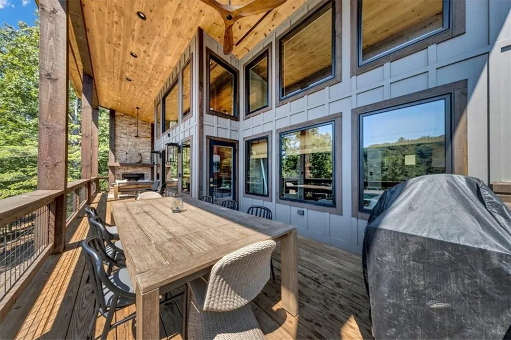 161 River Rock Lane Blue Ridge, GA 30513