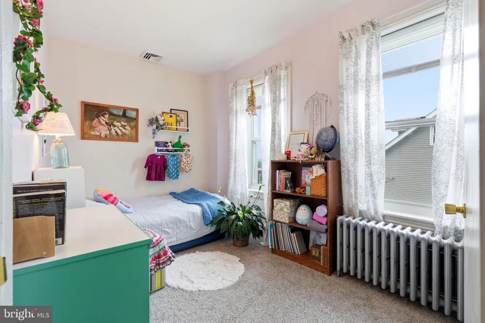 809 HAYES STREET Bethlehem, PA 18015