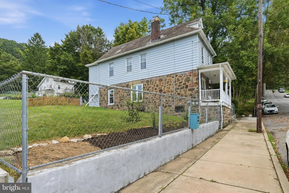 809 HAYES STREET Bethlehem, PA 18015