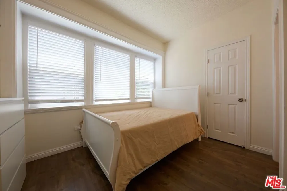 1475 W 28th Street Los Angeles, CA 90007