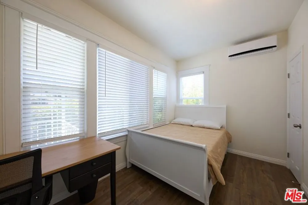 1475 W 28th Street Los Angeles, CA 90007