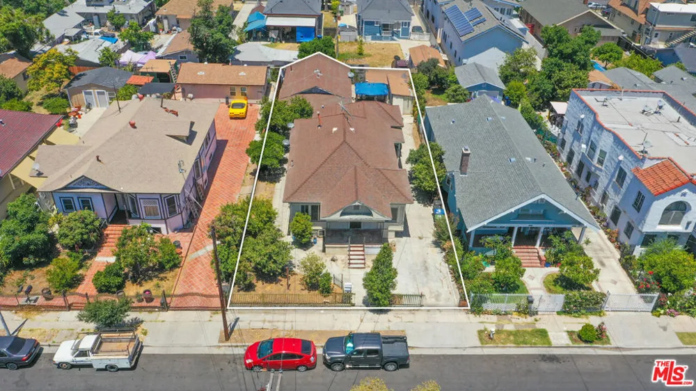 1475 W 28th Street Los Angeles, CA 90007