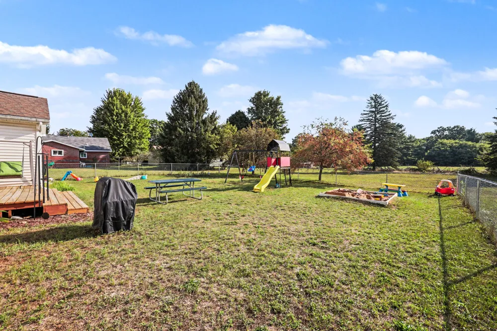 338 Maple Street Newaygo, MI 49337
