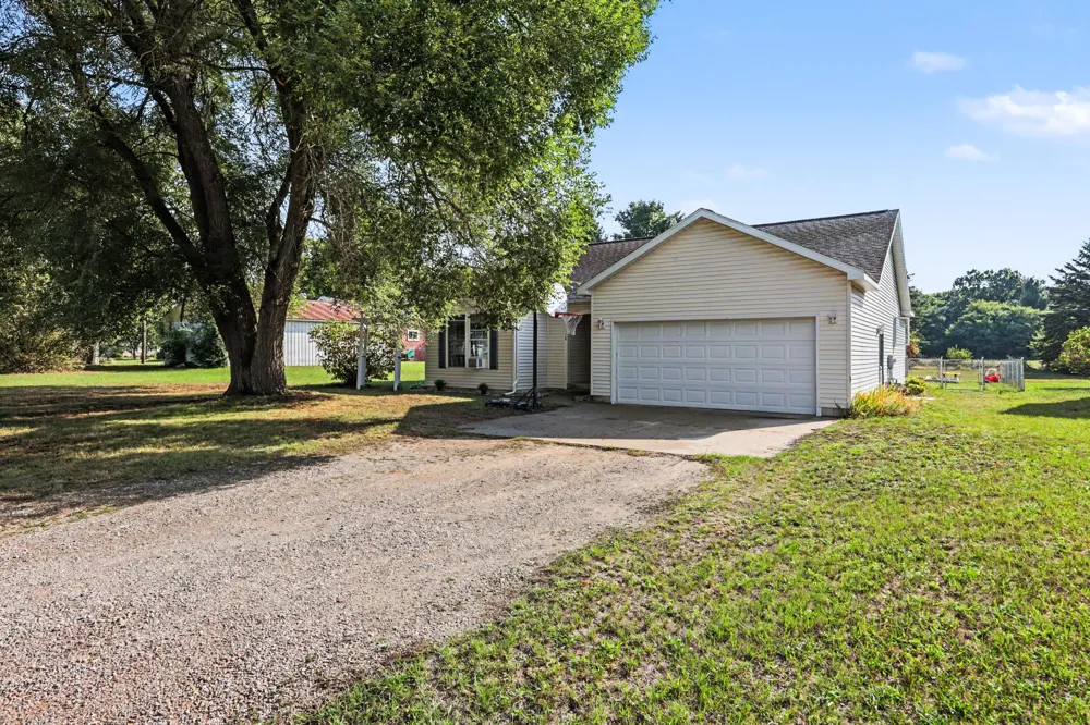 338 Maple Street Newaygo, MI 49337