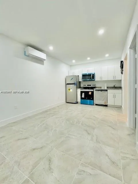 3300 SW 80th Ave #2 Miami, FL 33155