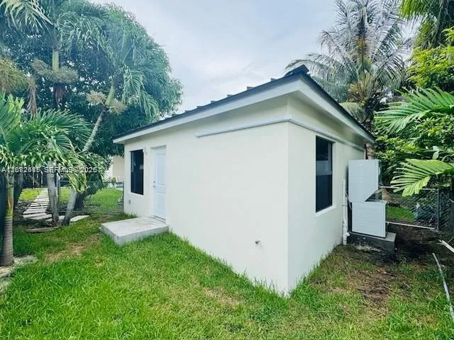 3300 SW 80th Ave #2 Miami, FL 33155