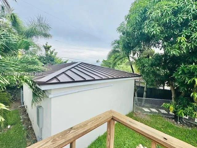 3300 SW 80th Ave #2 Miami, FL 33155
