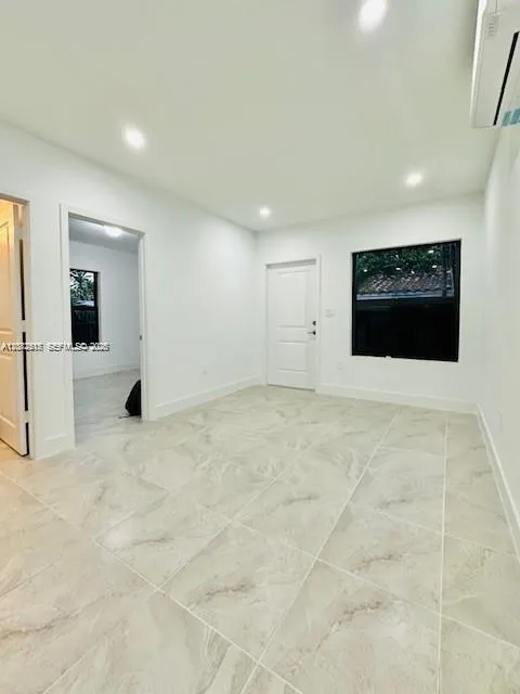 3300 SW 80th Ave #2 Miami, FL 33155