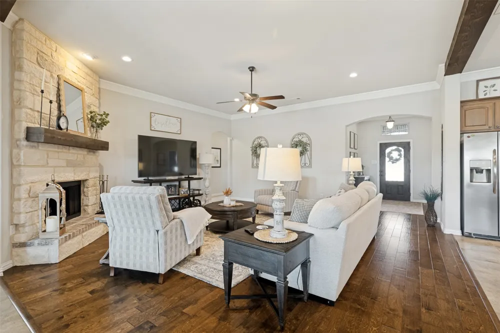 110 High Ridge Court Decatur, TX 76234