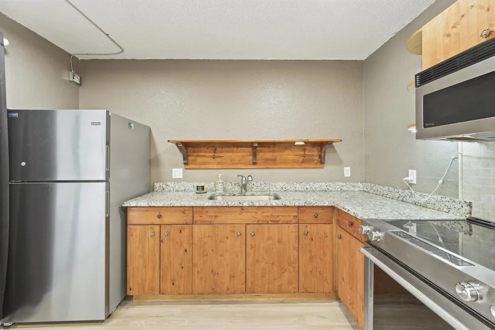2200 White Pine Circle #B 
