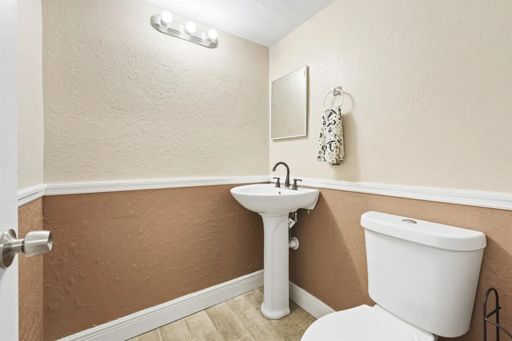 2200 White Pine Circle #B 