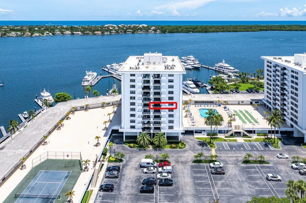 1208 Marine Way #506 North Palm Beach, FL 33408